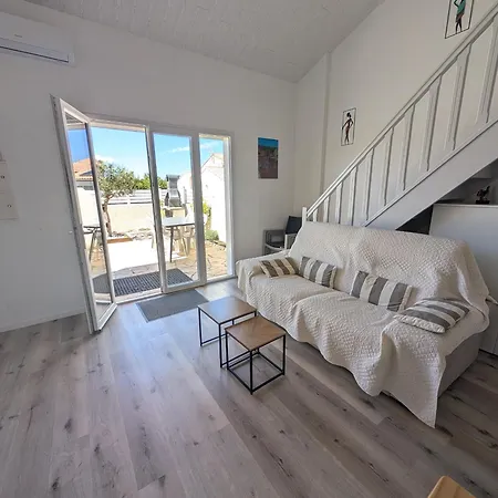 T2 Mezz. Climatisee Pour 6 Pers Avec Wifi, Parking & Proche - Fr-1-797-43 Villa